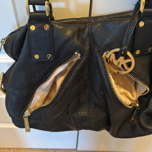 Michael Kors satchel - Picture 6 of 8